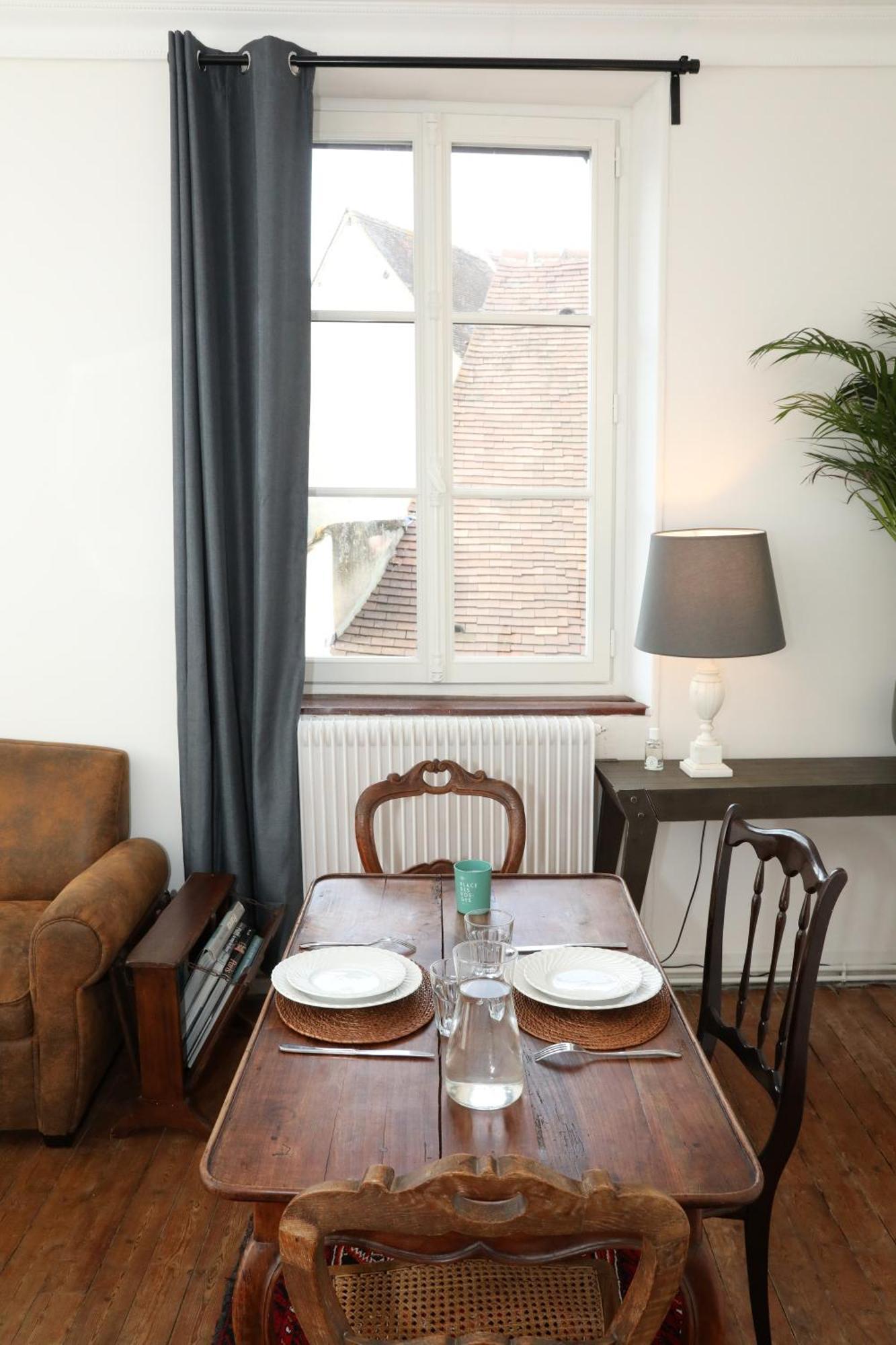 Appartements 4 Vents By La Boite En Plus Санлис Екстериор снимка